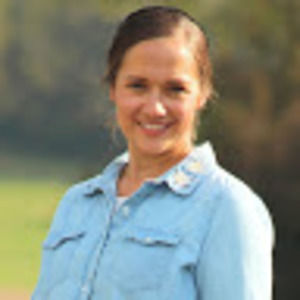 Meet your Posher, Elmina